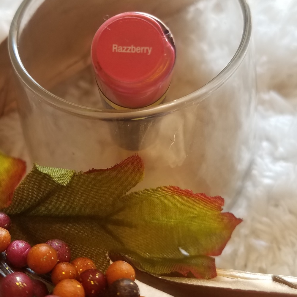 Vivid Neon Raspberry SEALED RAZZBERRY LipSense